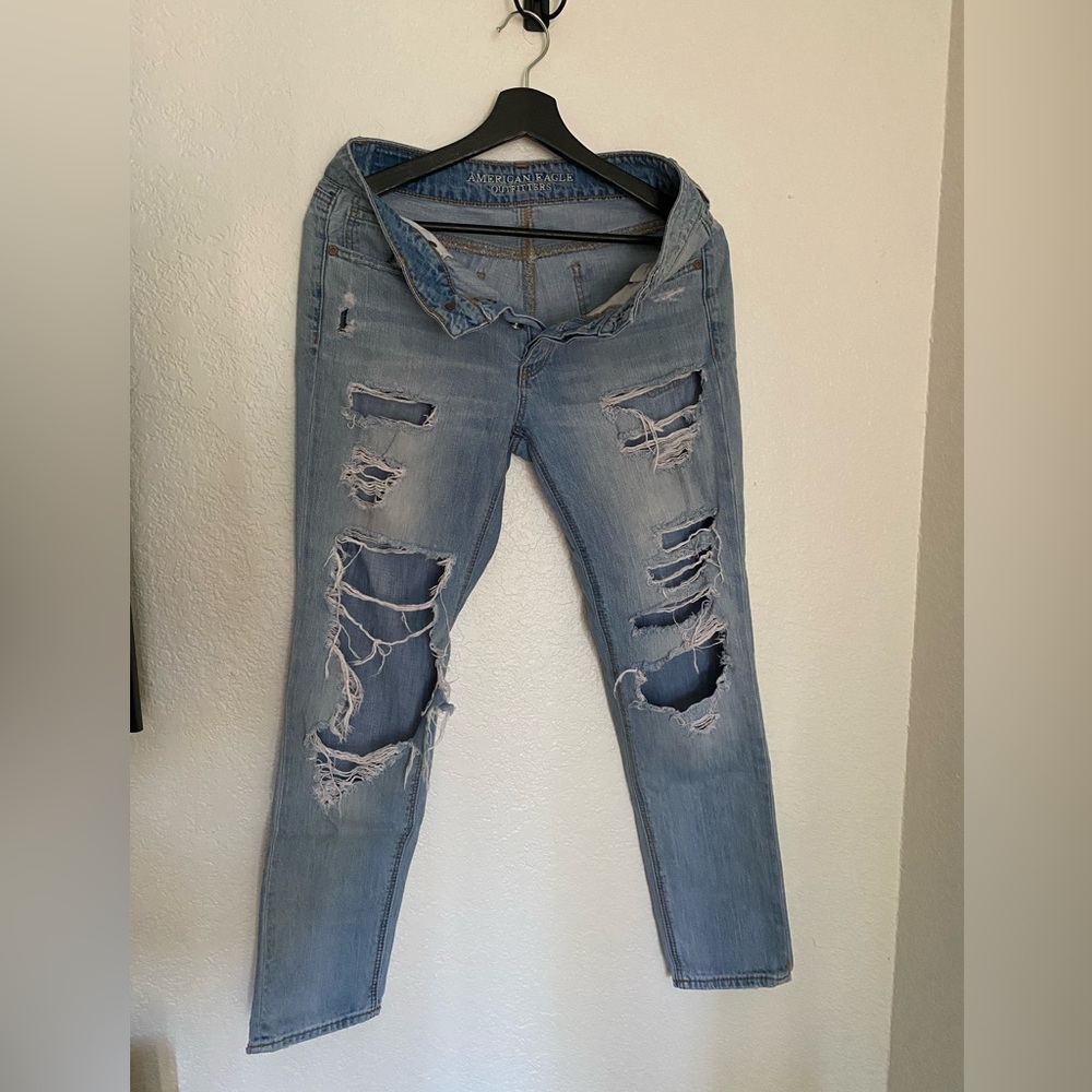 American Eagle Distressed Jeans